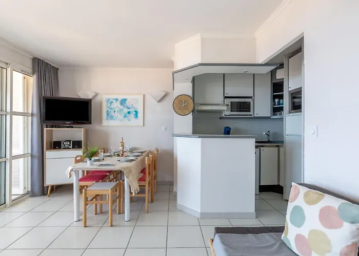 Apartman Les Bastides - O4 259 By Interhome Saint-Raphaël
